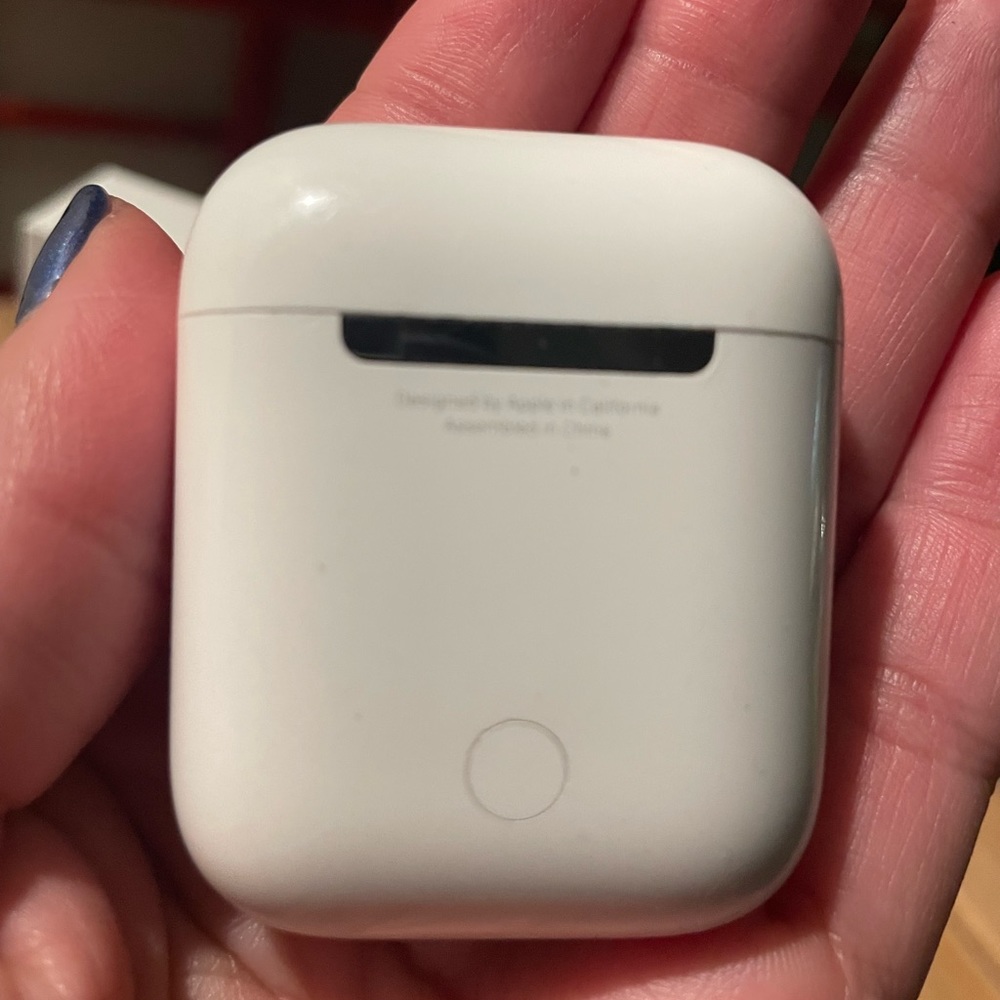 COPY - Apple AirPods
